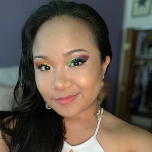 Meet your Posher, Mia